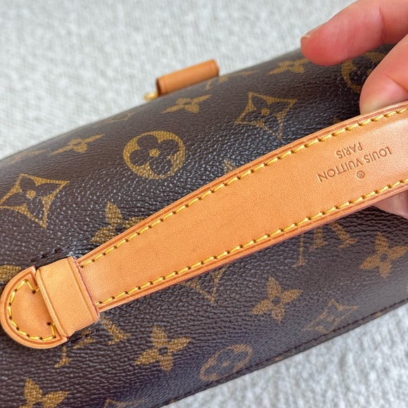 LOUIS VUITTON Monogram Pochette Métis - Picture 8 of 14